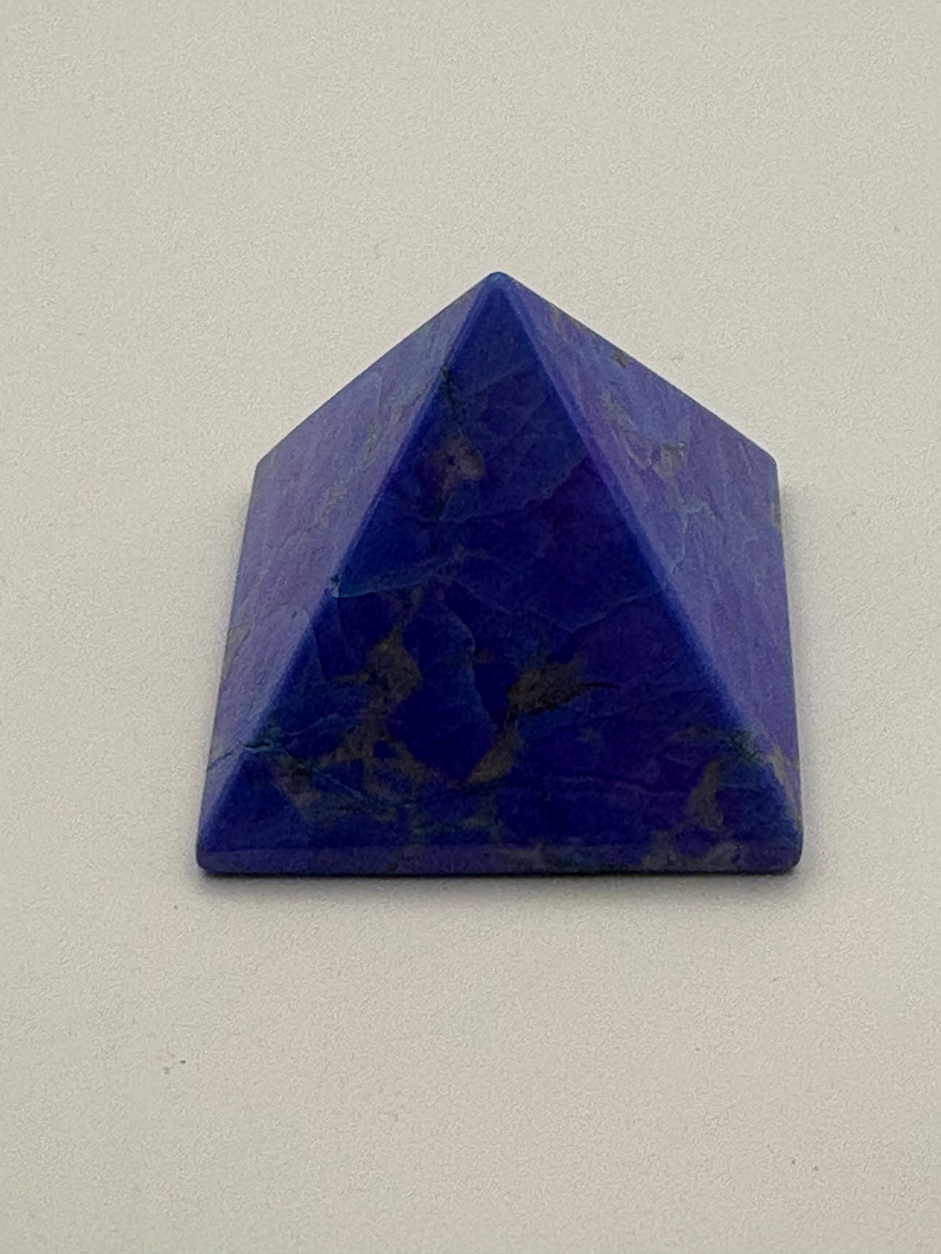 4cm Pyramid