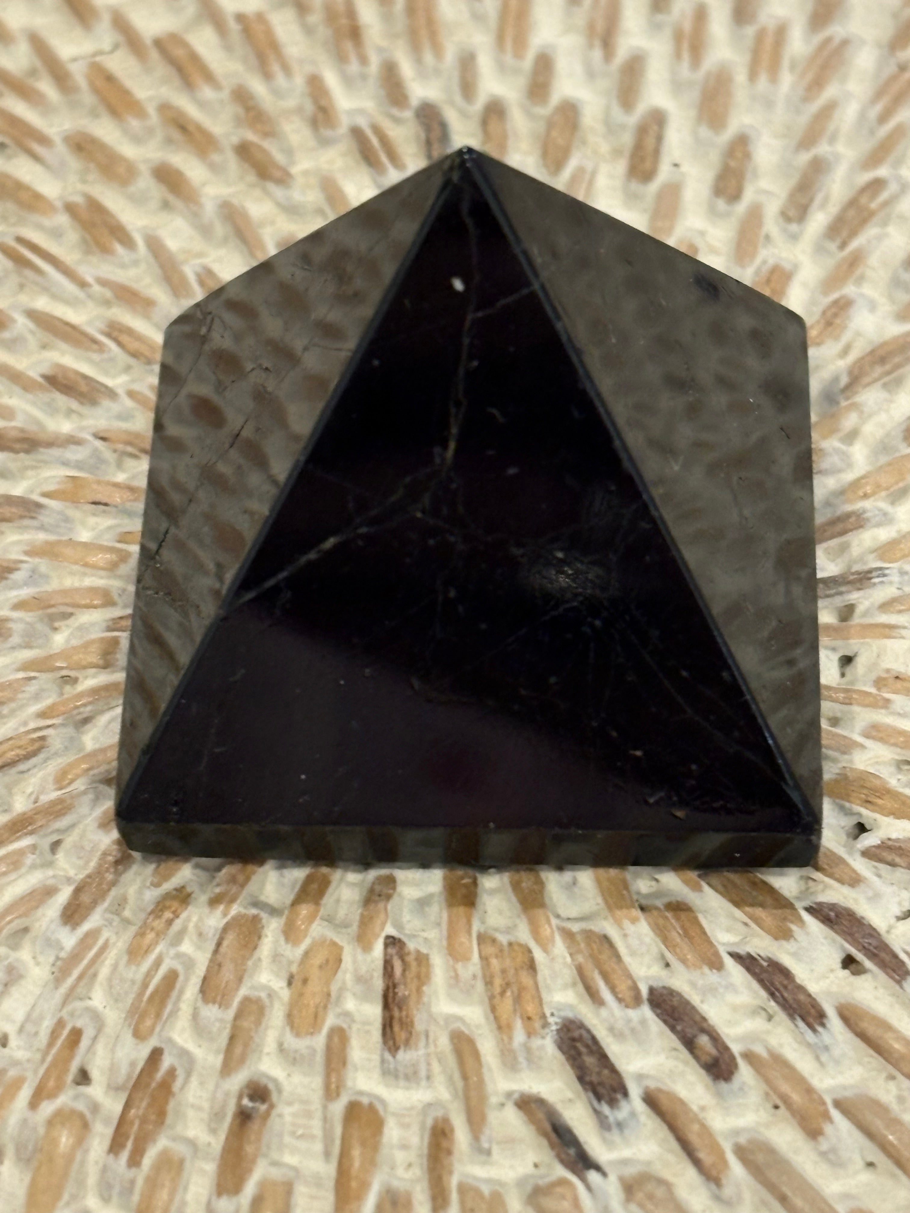 4cm Pyramid
